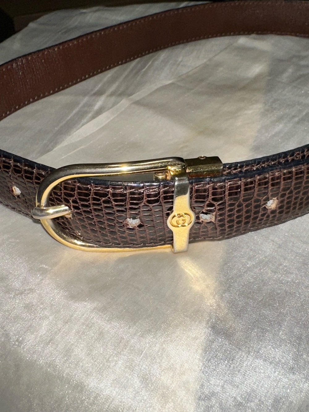 Vintage Gucci Italy Brown Embossed Leather Gold Tone Buckle Belt 25–26”